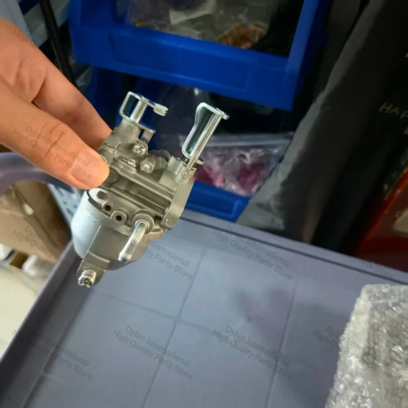 Carburetor Compatible with for Briggs & Stratton 715473 138432 138437 138462 138466 138467 models.