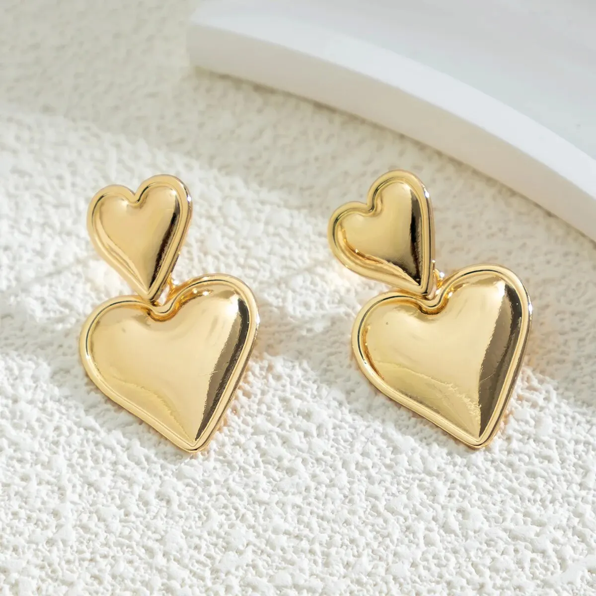 Trend Romantic Love Heart Drop Earrings for Women Creative Gold Color Metal Piercing Earrings Girls Party Jewelry Accessories image 6