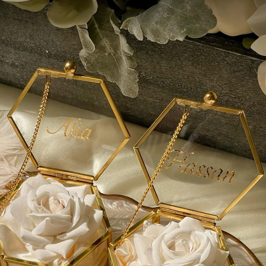 شخصية سداسية الزجاج خاتم صندوق رومانسية العروس والعريس خاتم الذهب حالة حفل زفاف المشاركة ديكور DIY زهرة موس