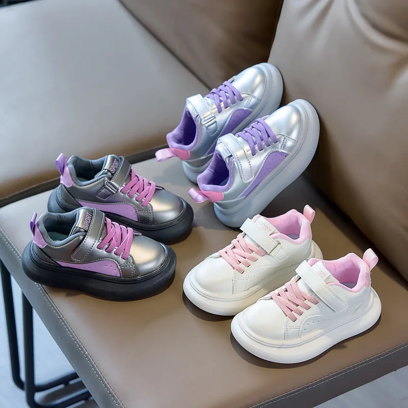 

Модные детские кроссовки для девочек 2026 года, весенние, новые, спортивные, простые, универсальные, повседневные, удобные, нескользящие, на толстой подошве