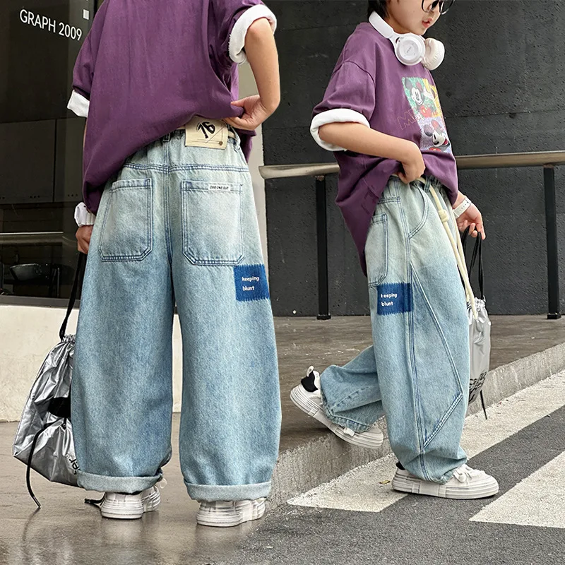 

Джинсы для мальчиков, весна-осень 2026, новые подростковые детские модные уличные брюки в американском стиле, детские прямые свободные джинсовые брюки