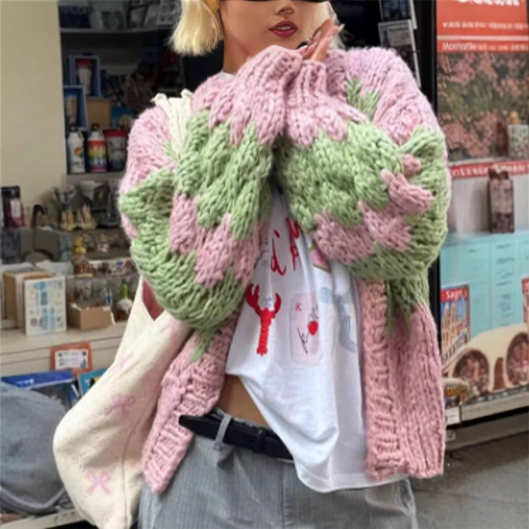 

European and American fashion autumn and winter casual women's new jacquard knitted cardigan sweater contrast color ladies' coat