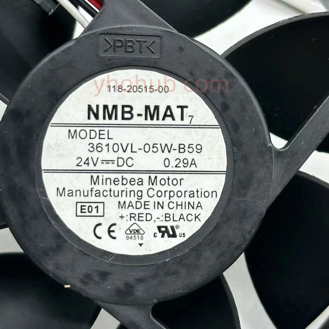 NMB-MAT 3610VL-05W-B59 E01 DC 24V 0.29A 90x90x25mm 3-Wire Server Cooling Fan