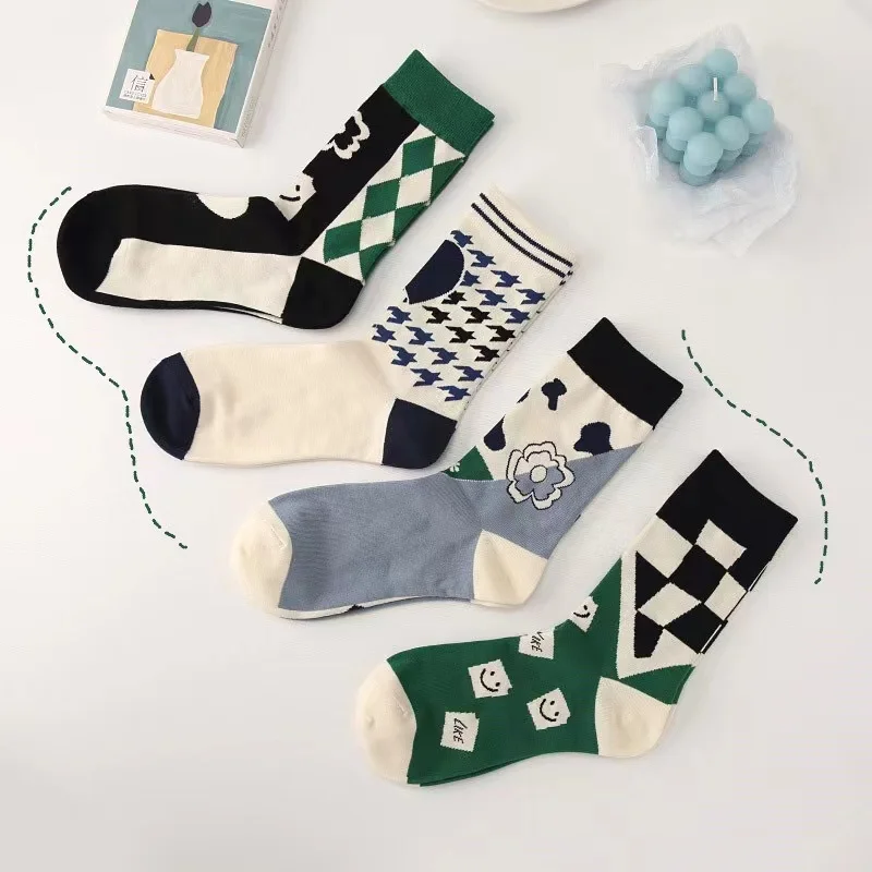 4Pairs/Lot Fashion Green Black Socks For Women Cotton Double Needle Ladies AB Socks with print