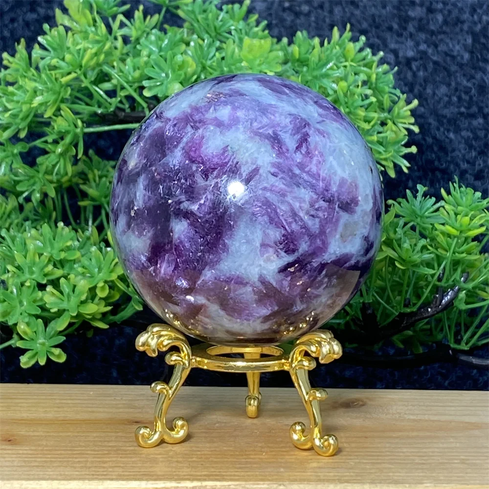 Imagem -04 - Bola de Energia de Cristal de Mica Roxa Natural Cura de Reiki Esfera de Lepidolite Chakra Polido Decoração de Casa Presente de Férias 1pc