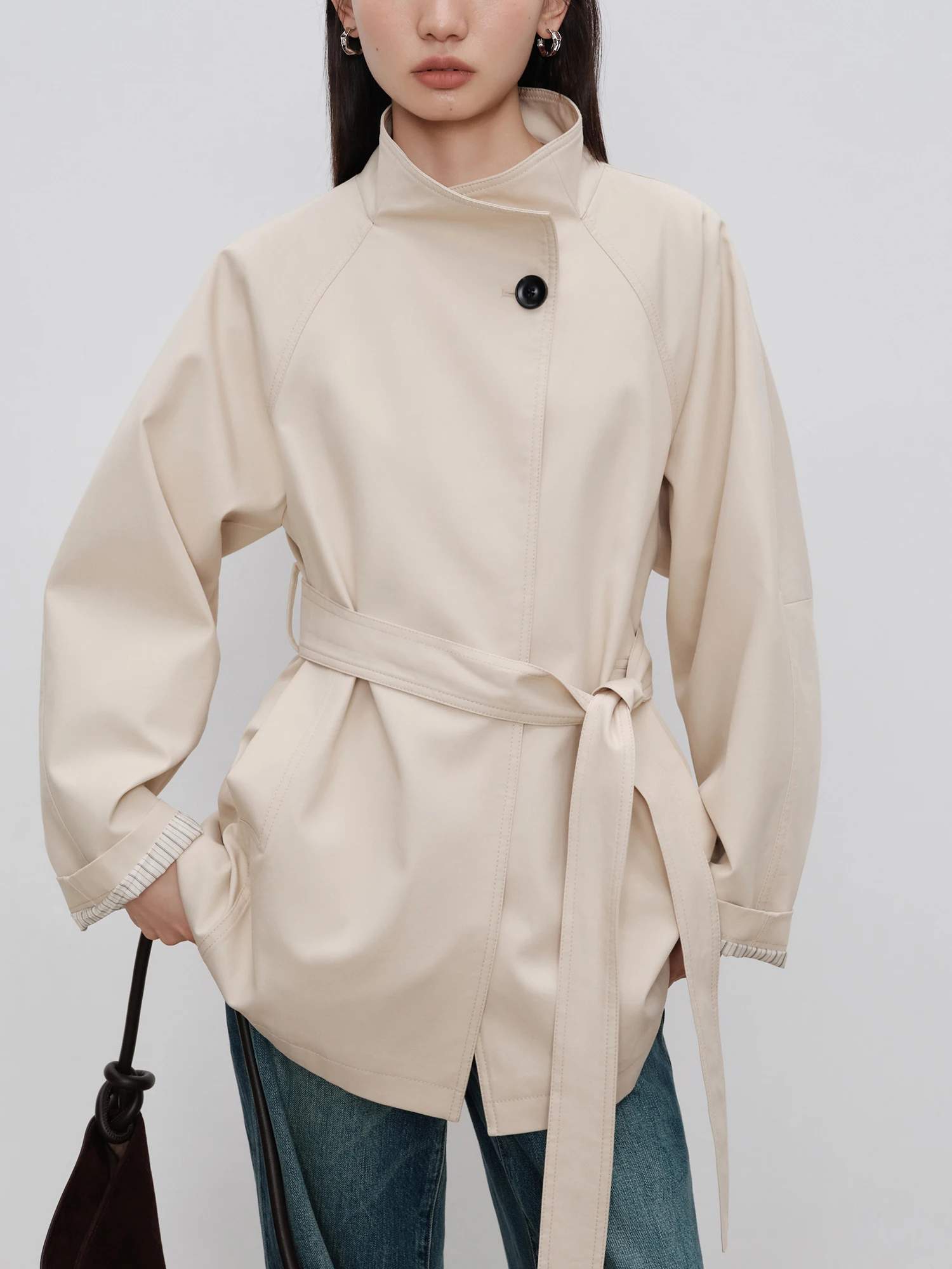 ZIQIAO Stand Collar Khaki Trench Coat Women\'s Mid-length Spring Autumn 2024 New Design All-match Coat For Female