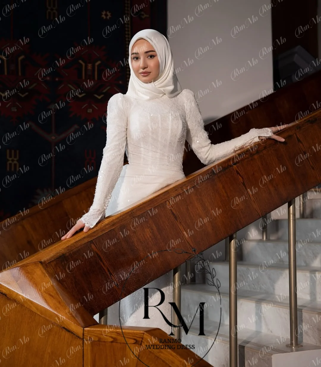 Abito da Sposa Ranmo Squisito Stile Sirena con Pizzo Scintillante, Maniche Lunghe, Plissettato, Vestito Nuziale Musulmano, Vestido de Novia Saudita 2026 con Strascico