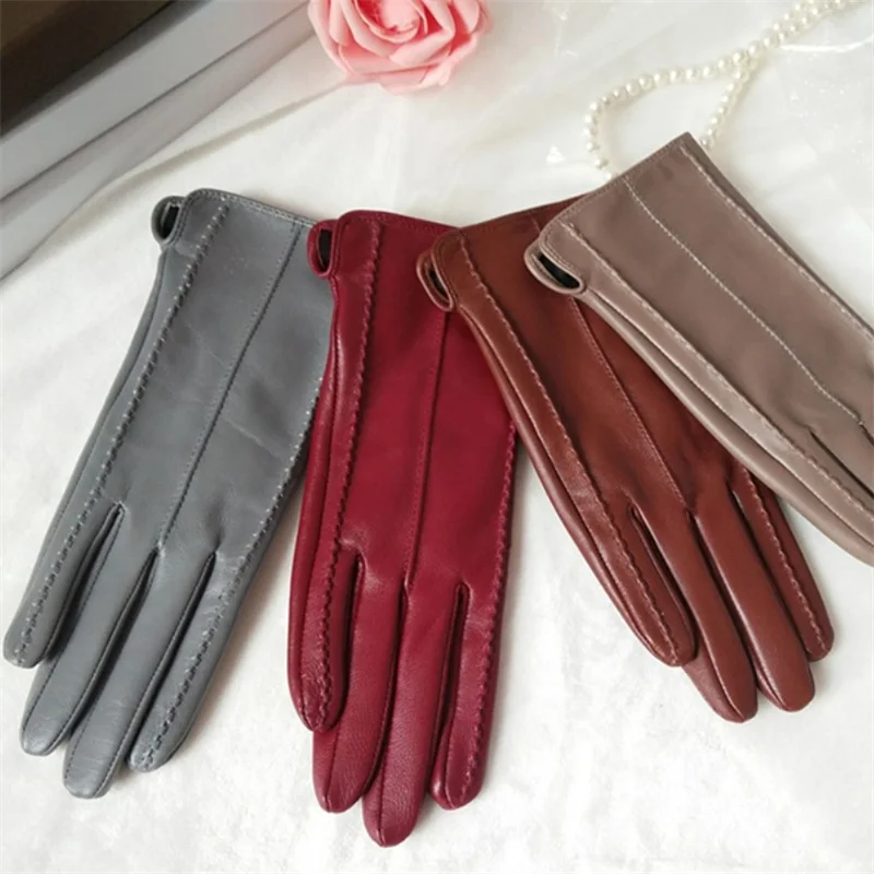 

Real Short Leather Gloves Women With Velvet Lining Fashion Genuine Sheepskin Glove Winter Warm Free Shipping