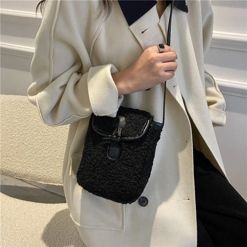 Plush Small Bag New Fashion One Shoulder Crossbody Bag Small Square Bag