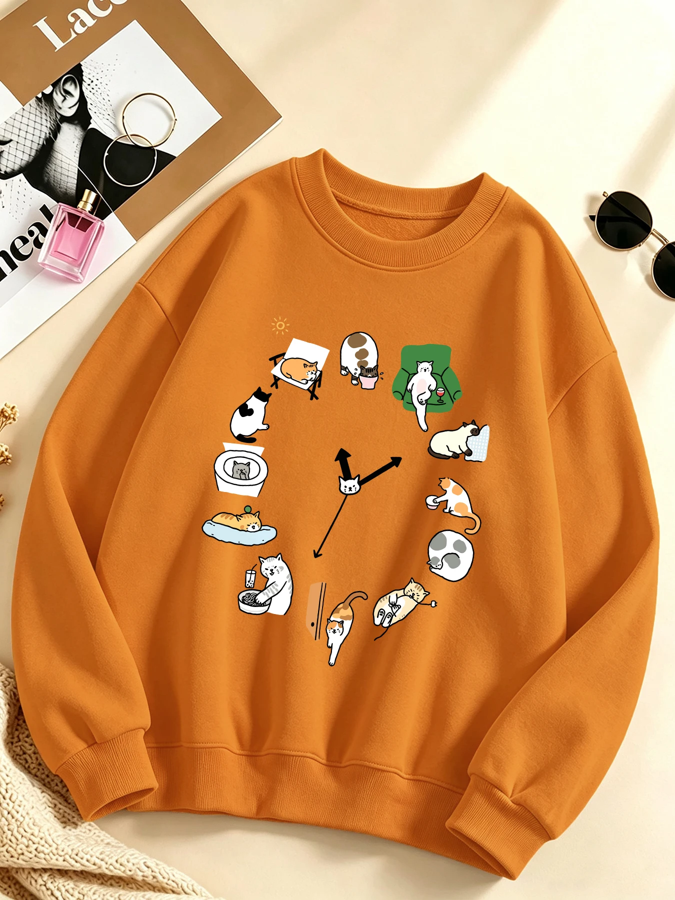 Süßes Katzen-Wecker-Print Sweatshirt für Damen – Rundhals-Freizeitpullover aus Fleece für Sport und Streetwear, locker sitzende Herbstkleidung für Frauen
