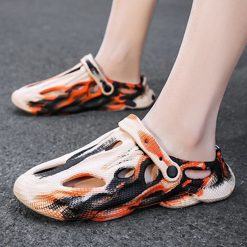 Novelty Hot Sale Garden Shoes for Women Mens Sandals EVA Lightweight Beach Clogs Summer Beach Zapatos Hombre for Men and Women