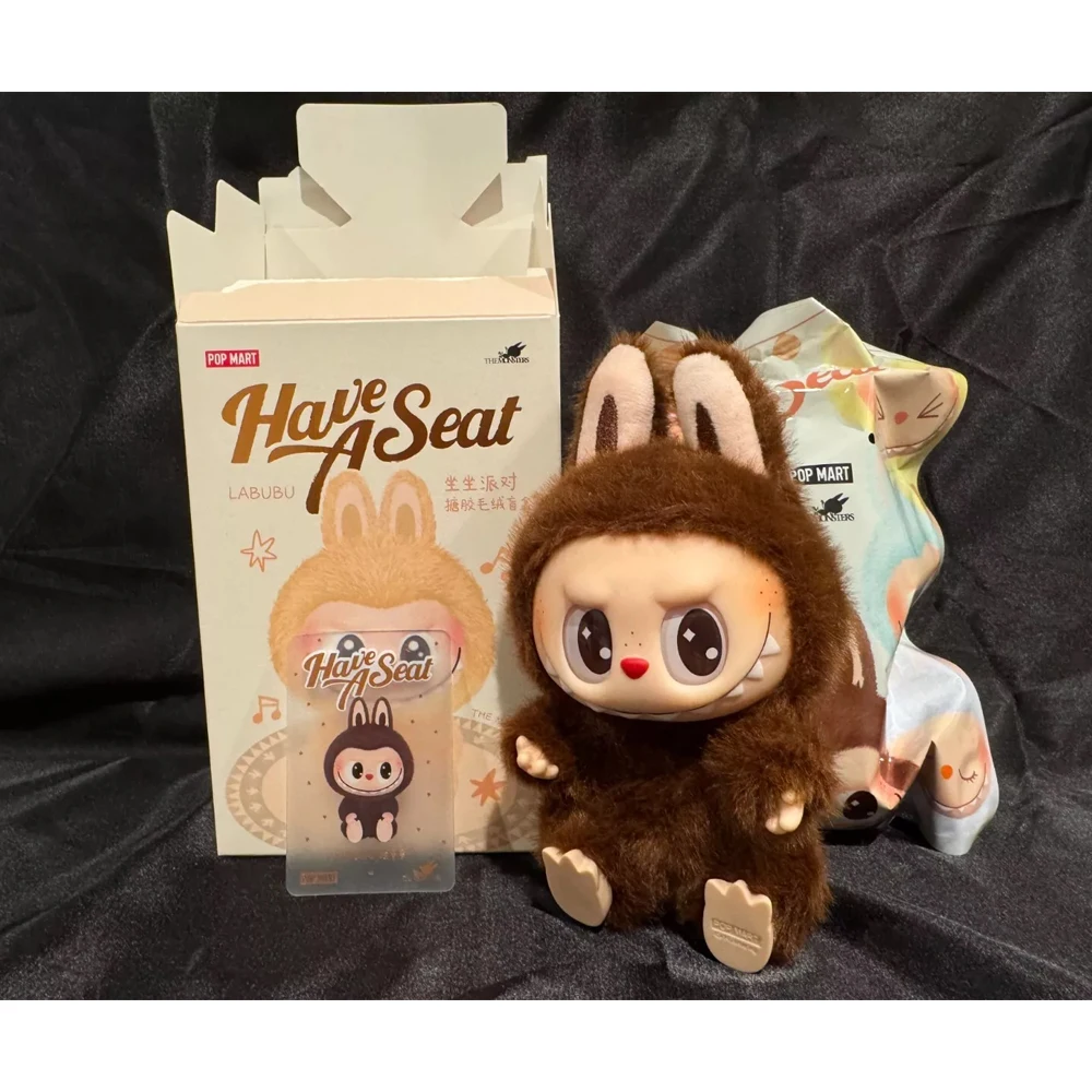 

LABUBU The Monsters Have A Seat Vinyl Plush - Duoduo (Secret)