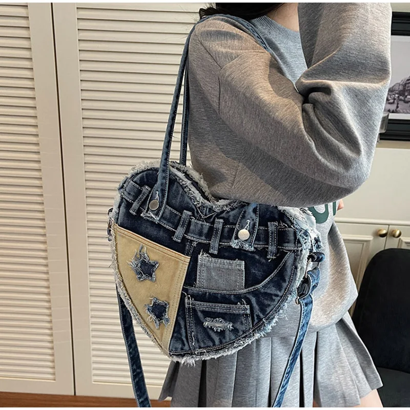 

Fashionable Denim Canvas Bag Creative Design Heart-shaped Contrasting Star Pattern Denim Bag New Retro Casual Crossbody Hole Bag