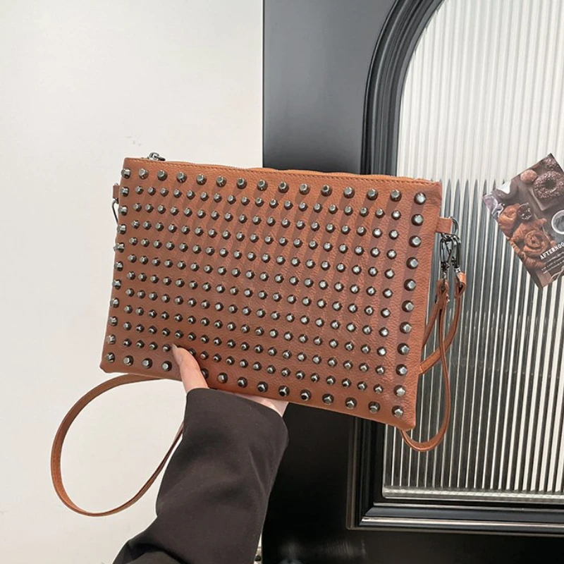 

Изысканные украшения с заклепками, однотонные сумки на плечо из искусственной кожи на молнии, Лидер продаж 2026, простые элегантные женские сумки через плечо большой емкости