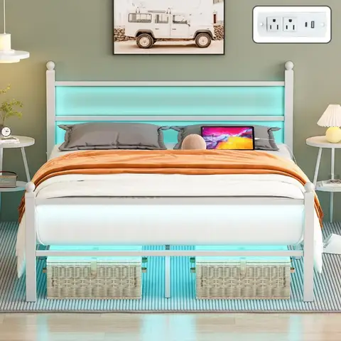 Estrutura de cama de tamanho completo com cabeceira e estribo, armações de cama de plataforma de metal branco com luzes LED e estação de carregamento USB, pesada