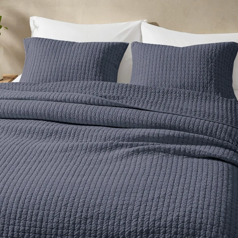 لحاف جيرسي قطني بحجم كينج مع نمط غرزة الأرز باللون الأزرق الداكن، بما في ذلك وسادتين شامز - ناعمة ومسامية وجميعها #4