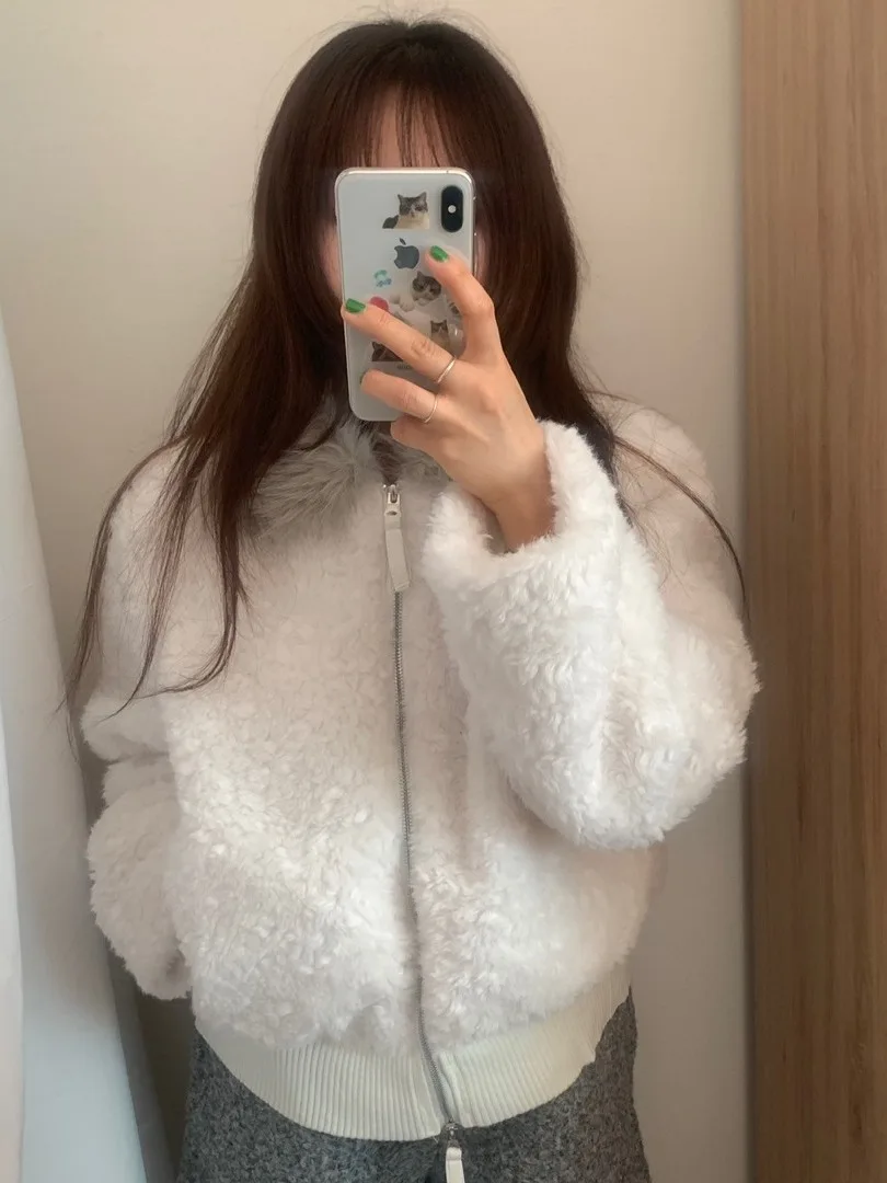 Koreański płaszcz damski z kołnierzem z futra jagnięcego, ciepły, miękki, uroczy, ekologiczny, o długości ort, idealny na zimę.