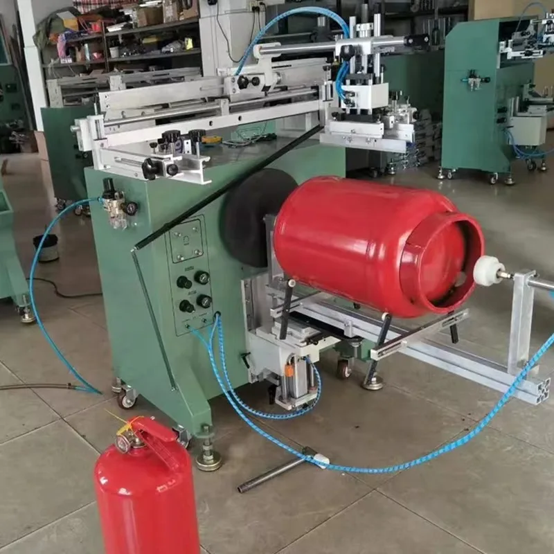 آلة طباعة الشاشة الحريرية المنحنية شبه الأوتوماتيكية لزجاجات برميل المياه المعدنية بشعار آلات صناعية لمياه الشرب