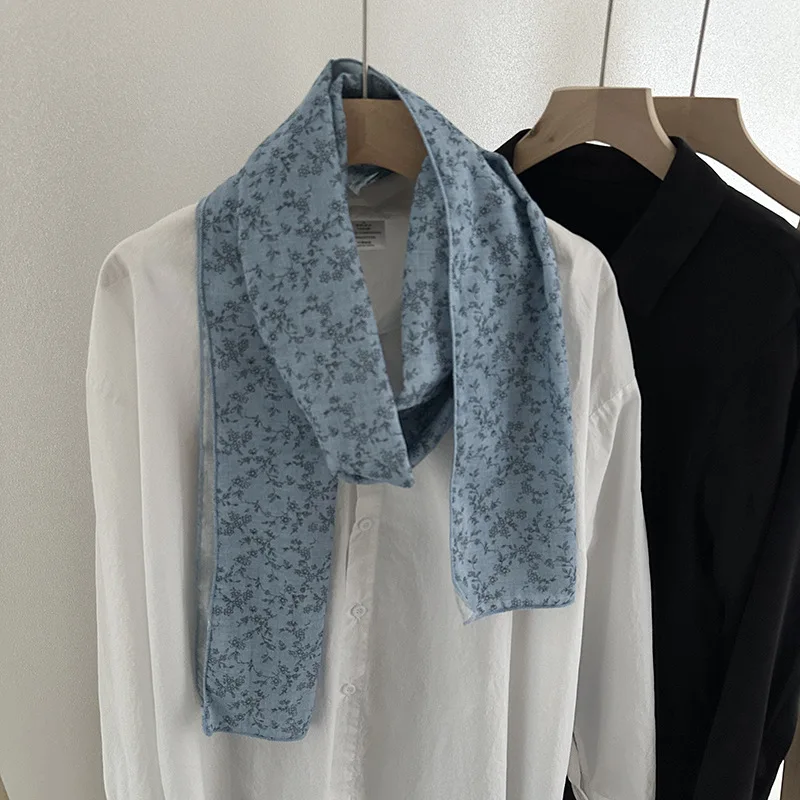 

Spring and Autumn retro-style small floral cotton-linen feel large scarf, air-conditioning travel shawl
