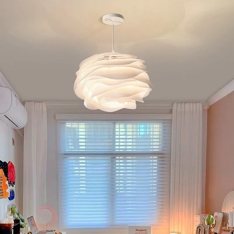 

Danish Designer Acrylic Rose LED Ceiling Pendant Lights Romantic Creative Petal Decor Restaurant Bedroom Kitchen Hanging Lamps