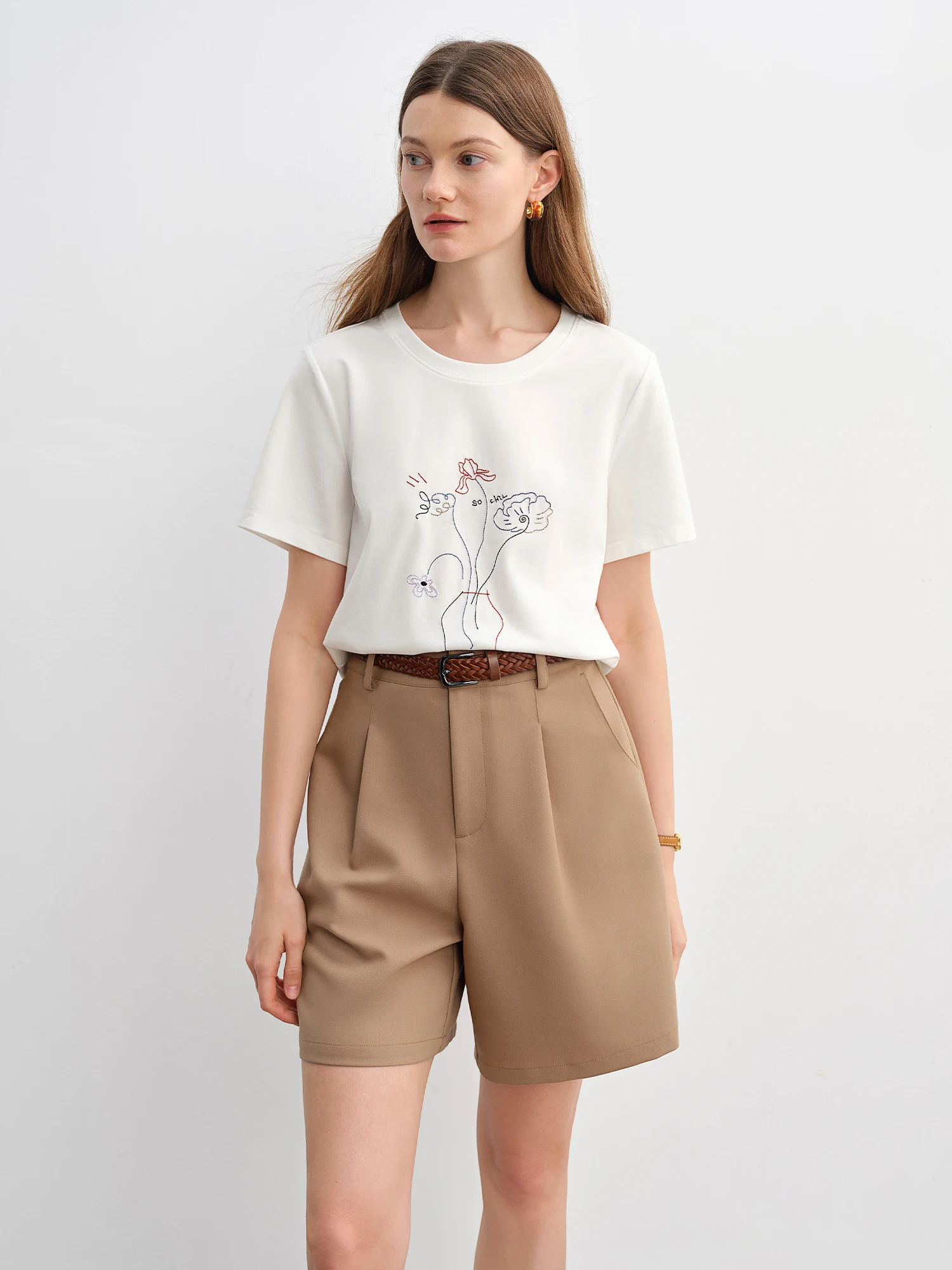 DUSHU ศิลปะปักดอกไม้เสื้อยืดคลาสสิกรอบคอ Slim แฟชั่นเสื้อลําลองสําหรับผู้หญิง 25DS82857