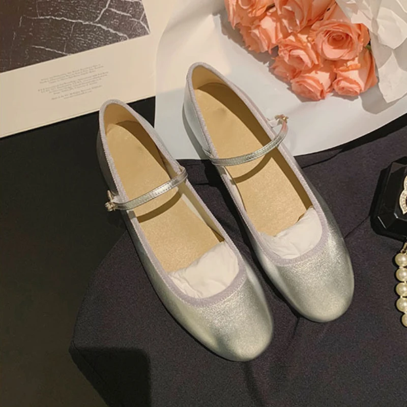 Women Flats Mary Jane Ballet Shoes Female Round Toe Glossy Leather Flats Female Dance Ballets Party Ball Bridal Wedding Shoes