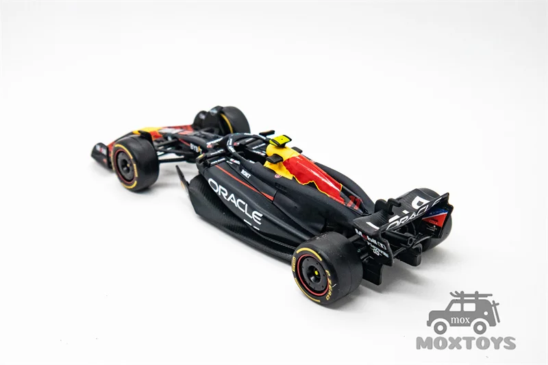 Bburago 1:43 Oracle Racing RB20 Bahrain GP gegoten modelauto