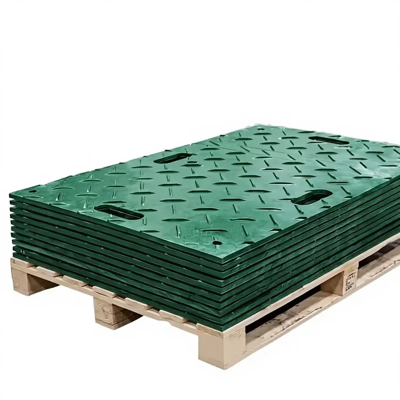 Green Ground Protection Mats Double-Sided Diamond Plated Tread Design Moisture Resistant with Connectors