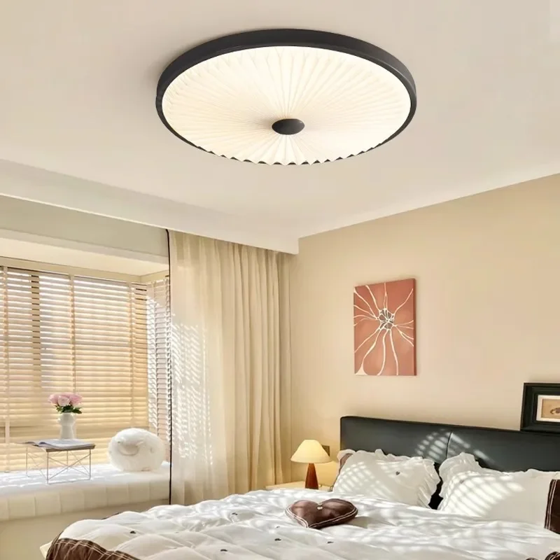 Bedroom Light Simple Modern French Retro Master Bedroom Study Light 2024 New Creative Personalized Circular Ceiling Light