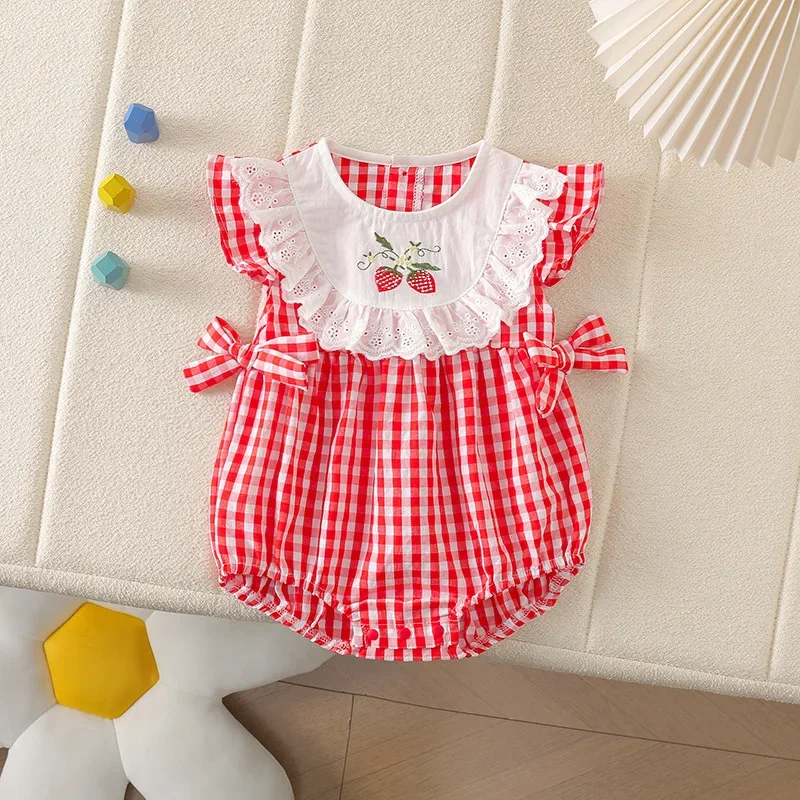 Summer Cute Baby Clothes 0-24M Newborn Red Plaid Triangle Romper Girls Lace Collor Strawberry Breathable Soft One Piece Bodysuit