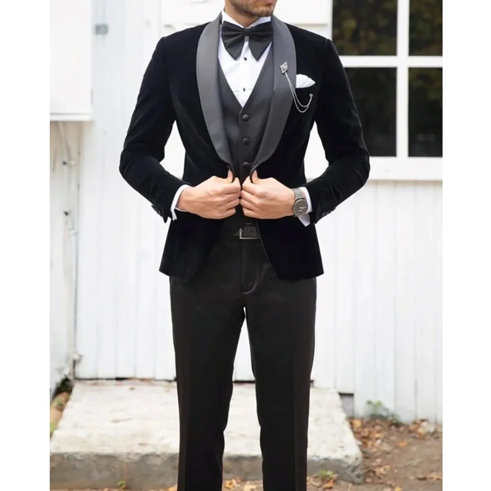 Black Men's Suits 3 Piece Fashion Shawl Lapel Velvet Blazer Sets Elegant Groomsmen Tuxedos for Wedding Prom Party Formal Suit