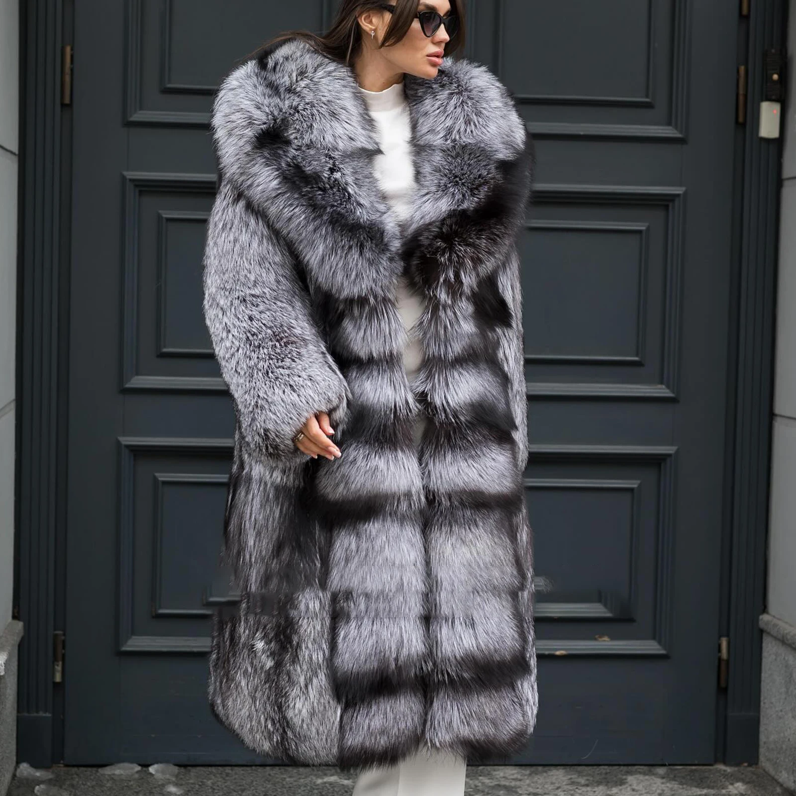 High Quality Real Silver Fox Fur Coat for Women Winter Fashion Wholeskin Genuine Silver Fox Fur Coats with Big Turn-down Collar