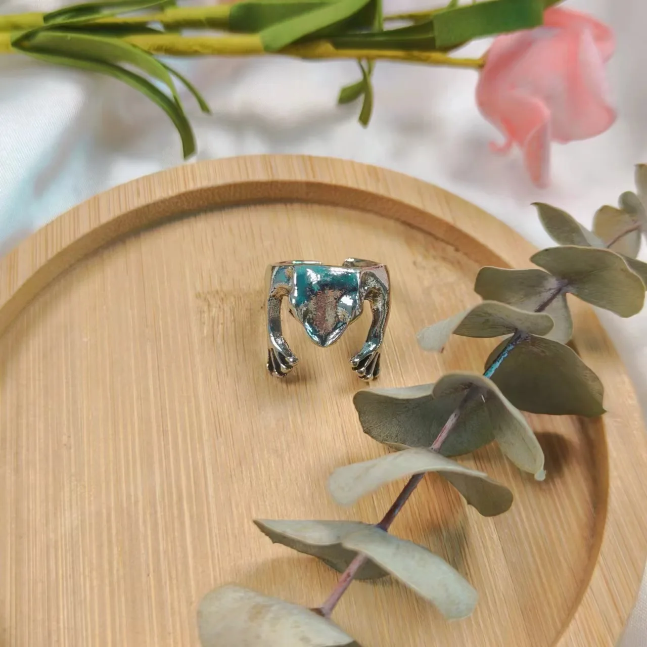DIY accessories Retro personalized new creative design frog ring, European and American fashion exaggerated alloy opening adjust