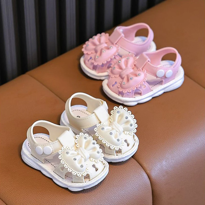 

New Summer Aged 0-3 Cute Bow Rhinestone Baby Shoes For Girls Non-Slip Soft-Soled Children Toddler Kids Sandals With Covered Toes