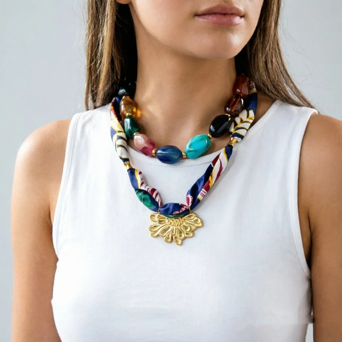 Botanisch bedruckter marineblauer Schal, Edelstahl-Halskette mit geprägten Blumen für Damen, unregelmäßiger Acryl-Perlen-Choker-Schmuck – Detail 18