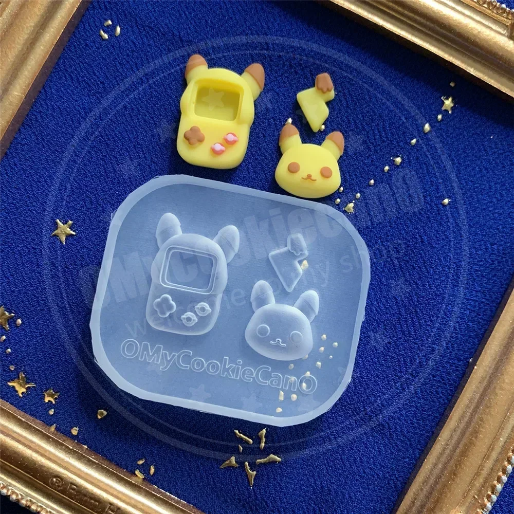 2025 Mini Game Machine Transparent Silicone for Anime Peripheral Transparent Resin Drip Film Mold Super Cute Mini Shaker Mold