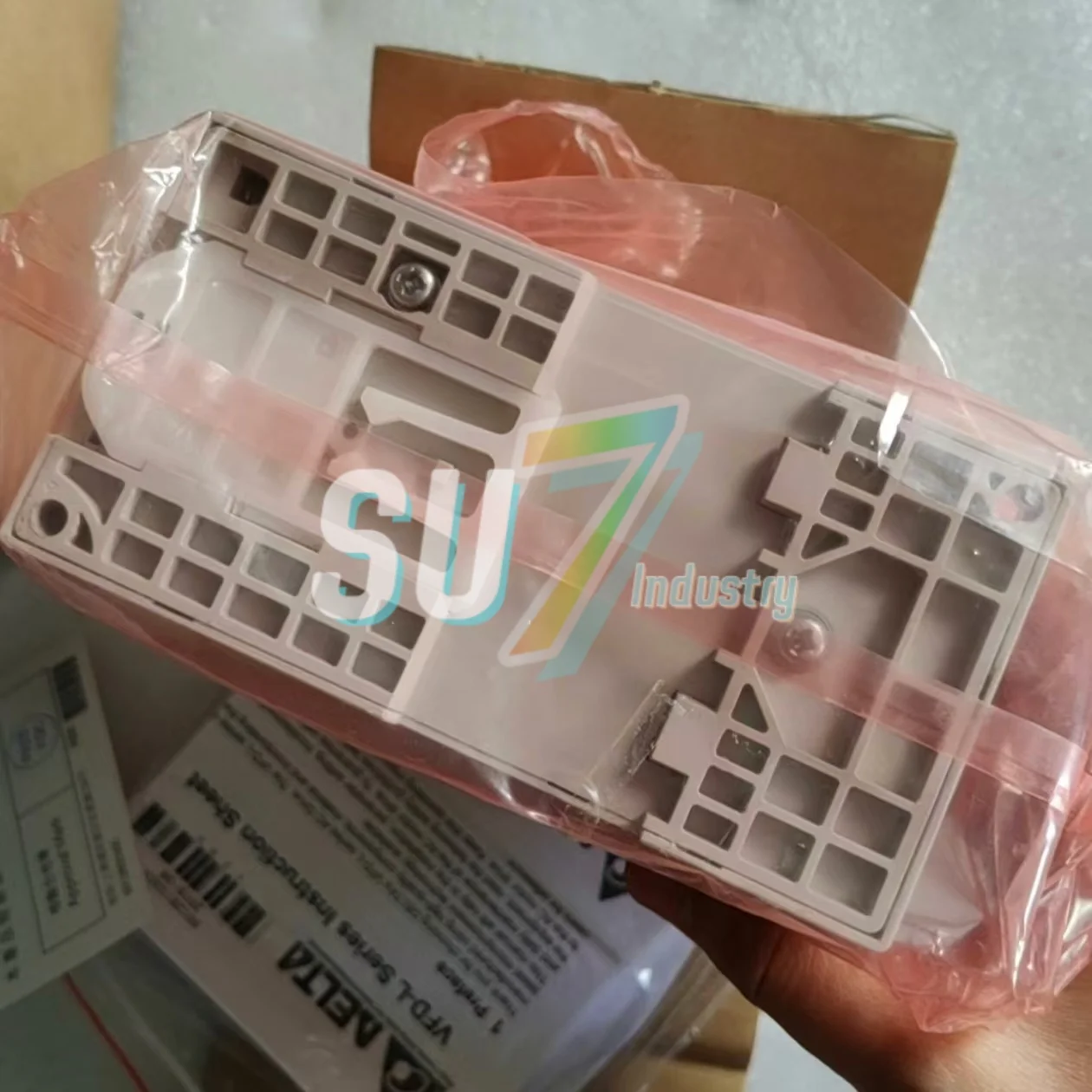 محول التردد الأصلي الجديد VFD007EL43W VFD007L21A