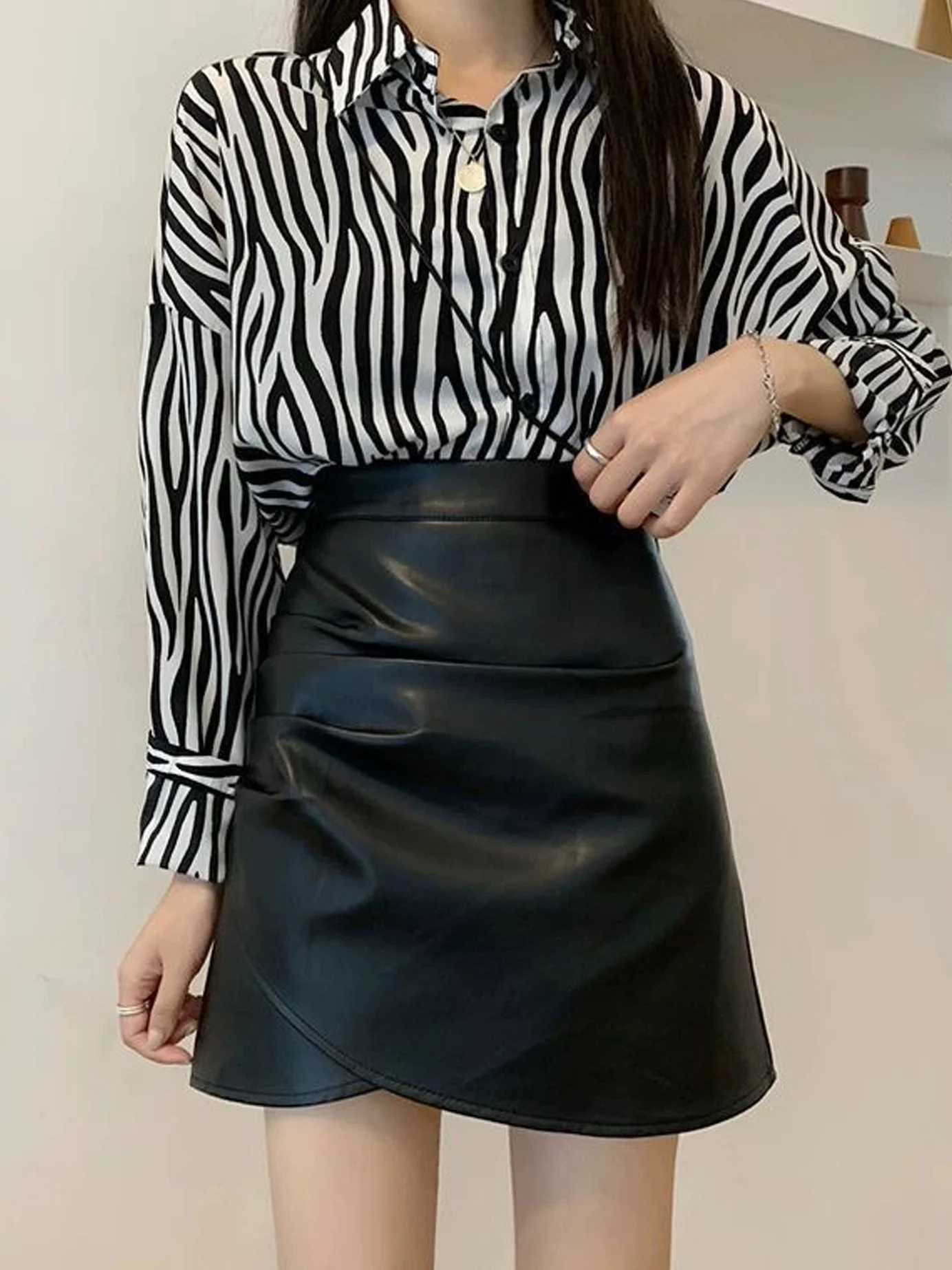 American Style High Waist Pleated  Skirt Women's Outerwear Anti-Light A-Line Bodycon Skirt Autumn New Coffee Color