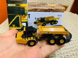 745 Articulated Truck 1:125 Scale Metal Model By DieCast Masters DM85548 Gift New in Box