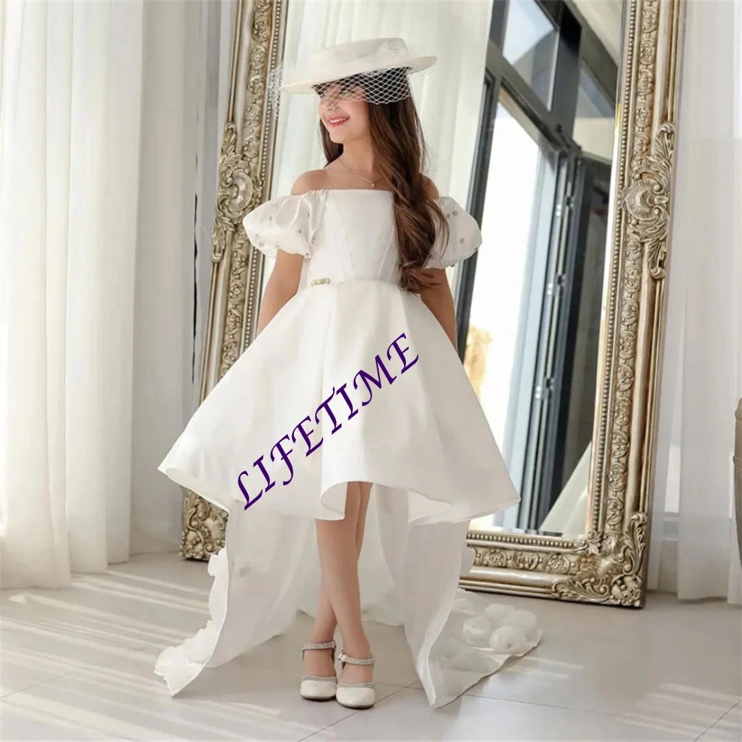 Abito da sposa a fiori senza spalline con spalle scoperte Abito da ragazza di fiori al ginocchio Sweep Train Abito formale da prima comunione personalizzato 2025