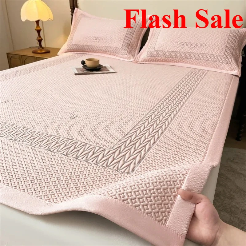 

New spring and summer new large version cardamom ice bean mat three-piece set ice silk mat machine washable folding soft mat