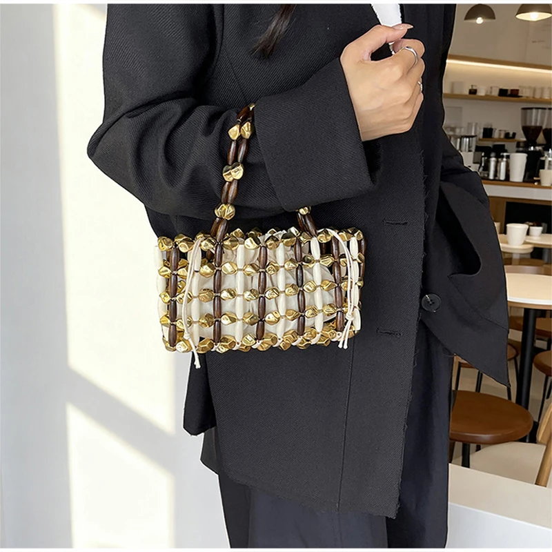 Ausgehöhlte Holzperlen-Handtasche mit gewebtem Obergriff und Canvas-Innentasche mit Kordelzug, koreanische leichte schicke Strandtasche für Damen – Detail 20