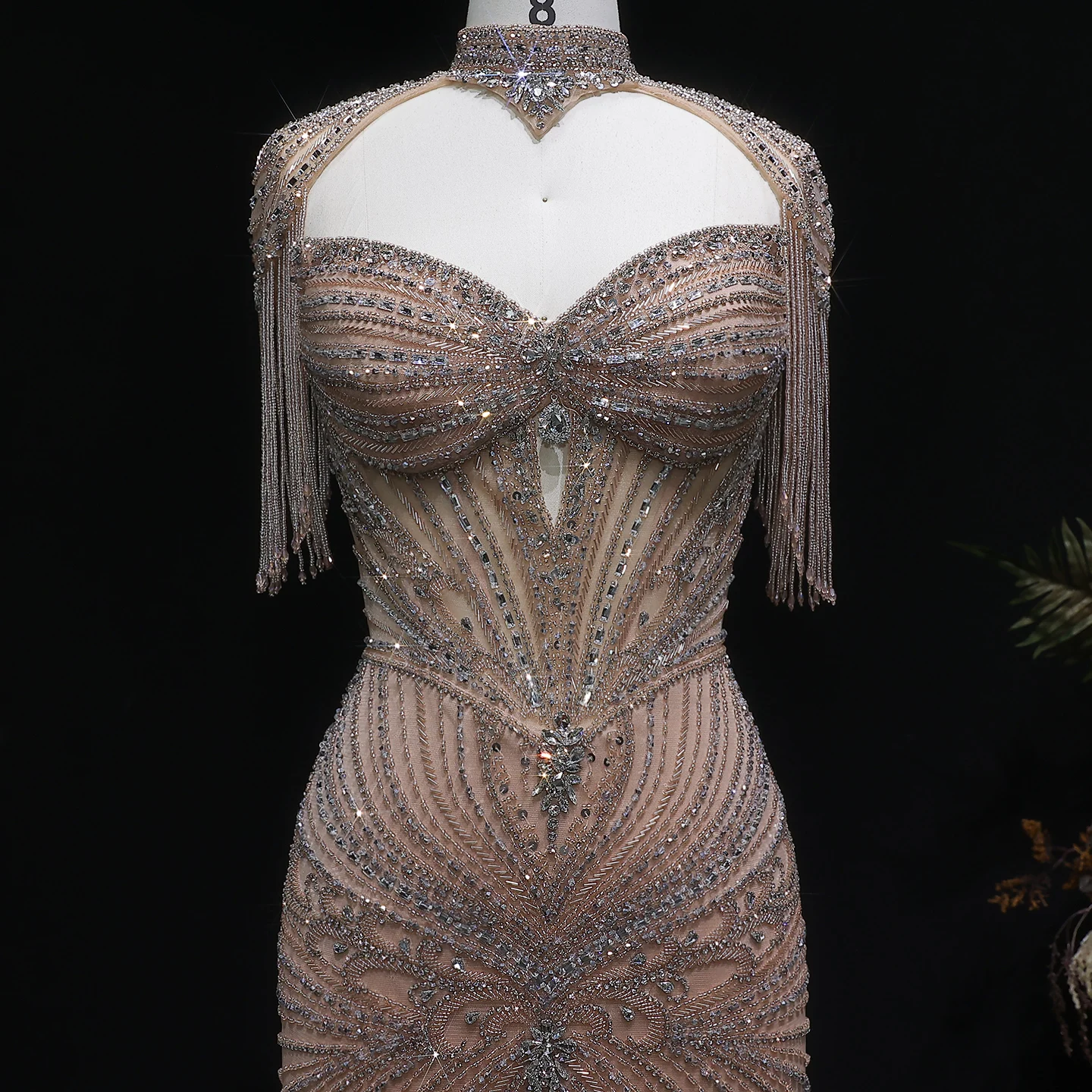 Sharon Said Elegantes Champagner-Meerjungfrauenkleid mit Cape-Ärmeln, Kristallperlen, Blaues Hochzeitskleid, SS021, Maßanfertigung – Detail 16