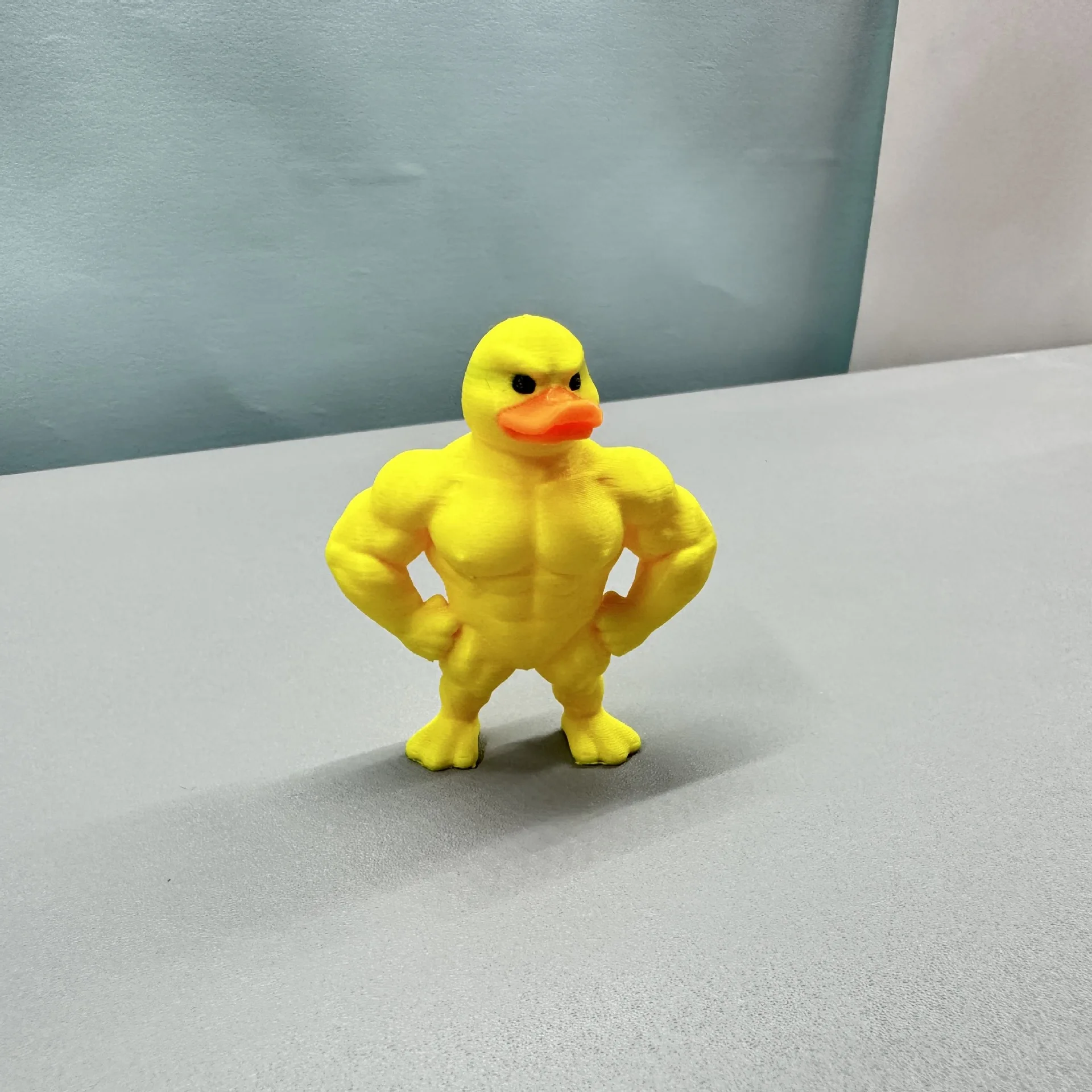 3D Muscle Duck Statue Desktop Decor,Cute Bookshelf Whimsical Figurine,Multifunctional Indoor/Outdoor Decoration, Home Accessory