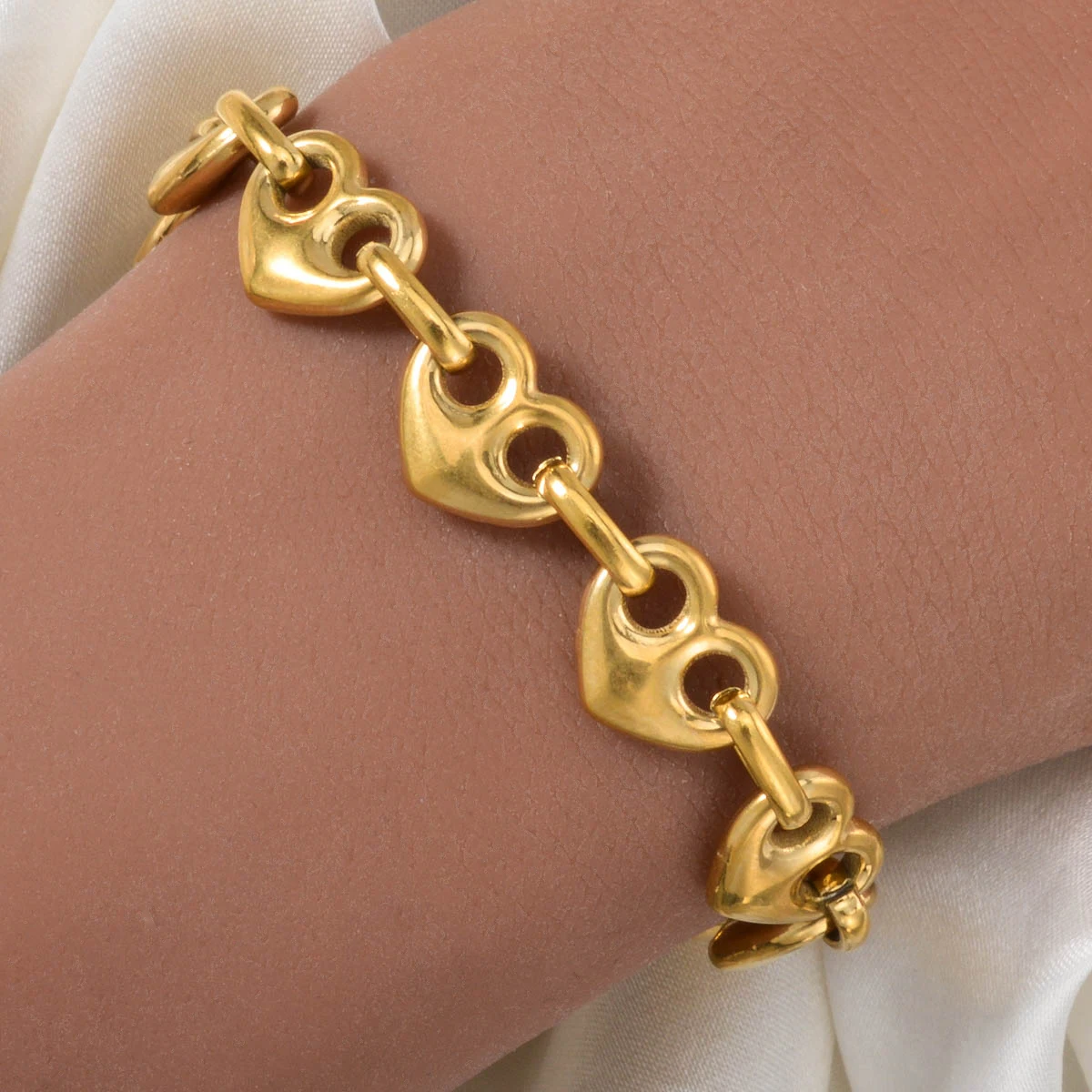 Sweet Heart Bracelet Gold Plated Stainless Steel Cute Dainty Chain For Girls Women Romantic Jewelry Gift Birthday Anniversary