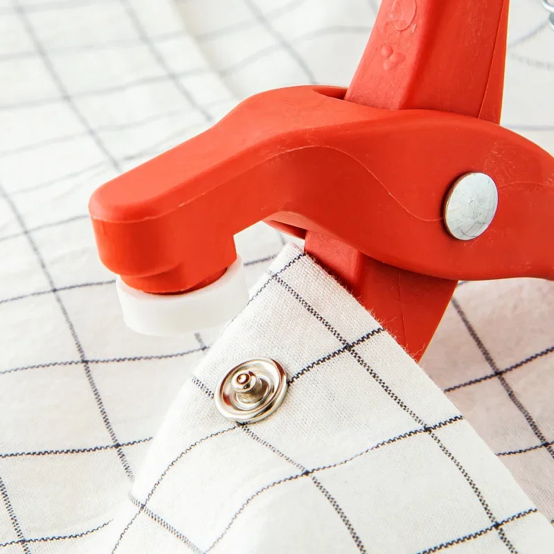 1Pc Sewing Supplies Tool for Assisted Connection Supplies Five-Pronged Buckle Installation Tool