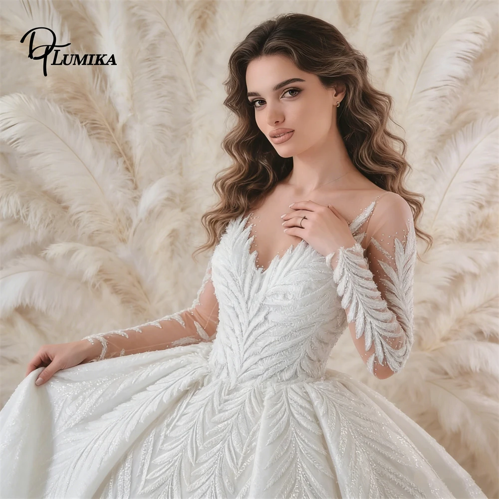 Long Sheer Sleeve Wedding Dress Feather Embroidery Ball Gown Sweetheart Neck Bridal Gown Cathedral Train Formal Wedding Dress