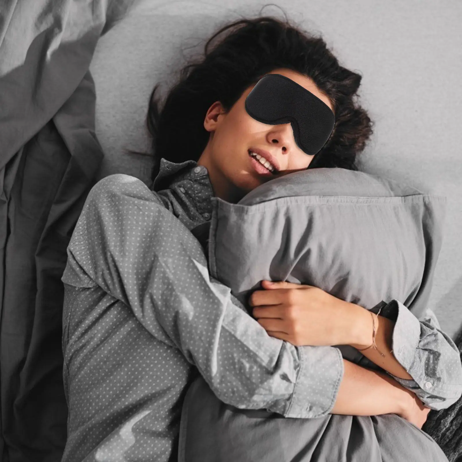 

1Pcs High Quality Sleeping Eye Mask Blocks All Light Improves Sleep Quality Relax Eyes Travel Nap Home Use Breathable
