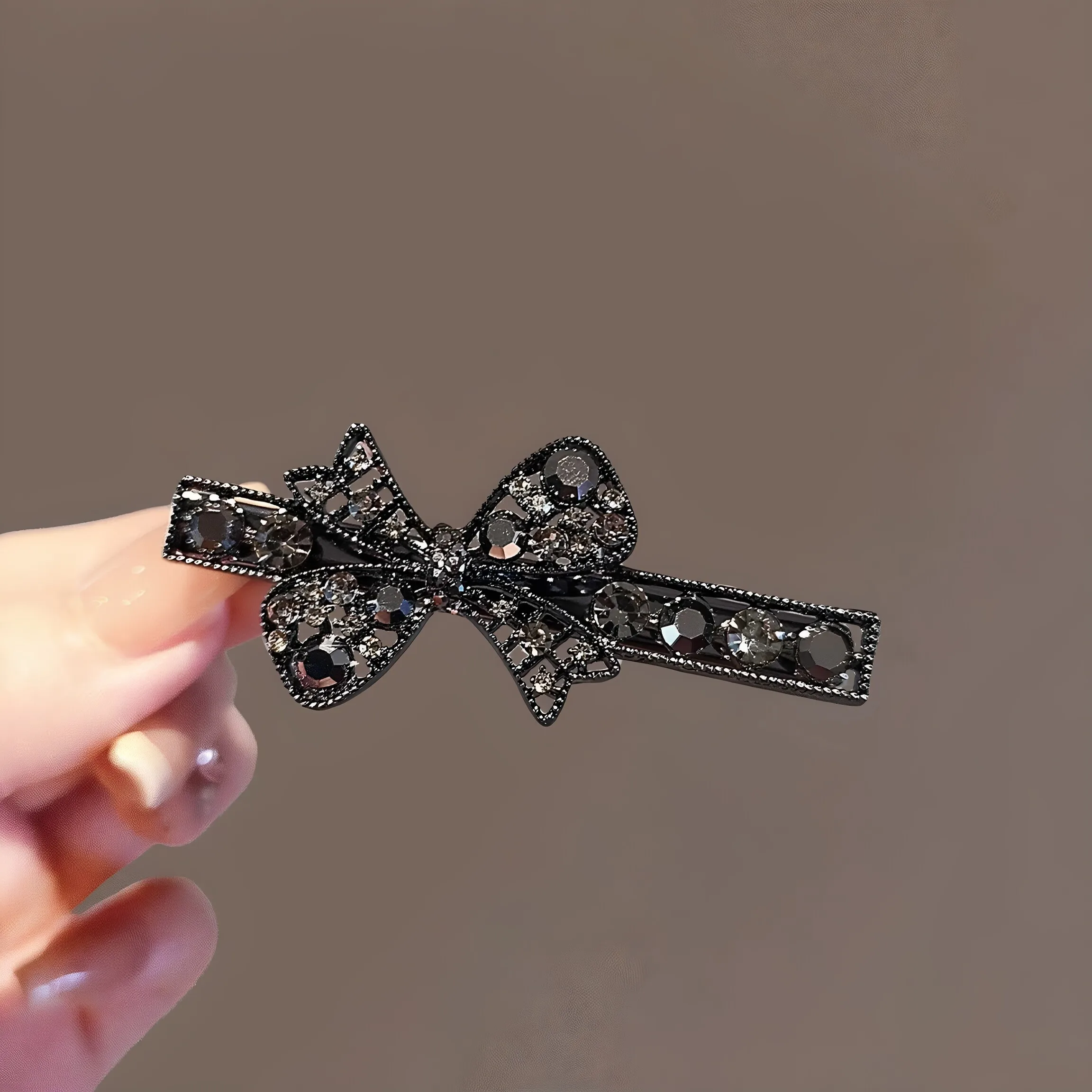 High-End Sparkling Diamond Bow - đánh giá và giá Hi Tech Accessories