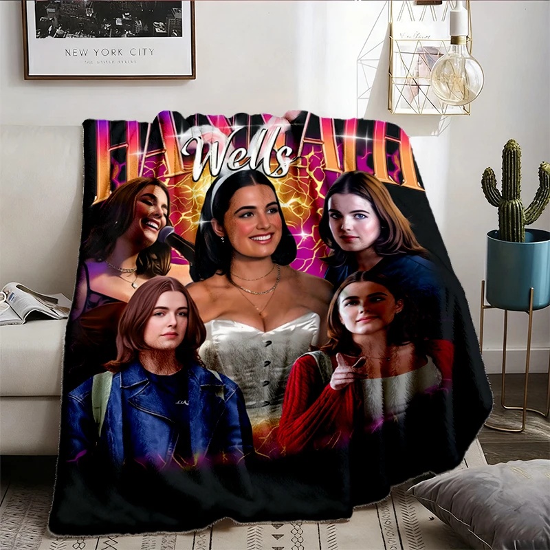 Hannah Wells Off-Campus Briar Uni Bootleg Rap Style Flannel Blanket Gift Flannel Throw Cozy Blanket